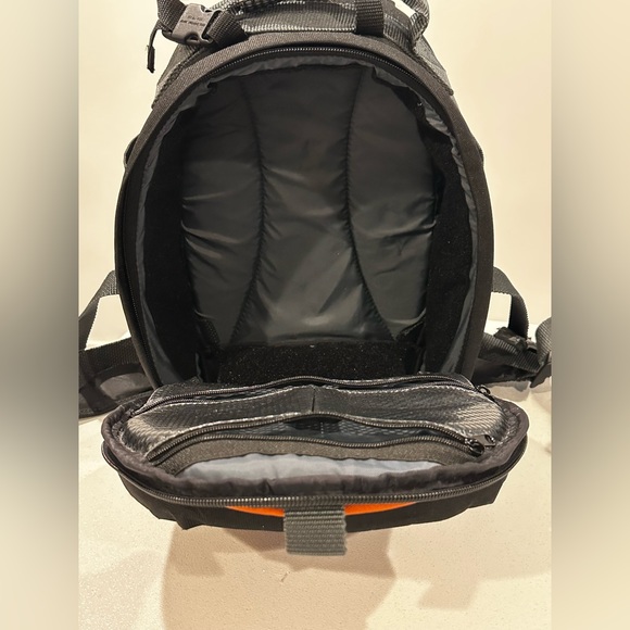 Tamrac 5273 Expedition 3, Compact and Expedition Level Photography Backpack 🎒 - Picture 10 of 16